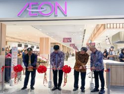 AEON Store di Mall@Alamsutera Hadir untuk Melayani Pelanggan