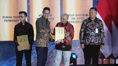 Heru Budi Sematkan Penghargaan Jakarta Water Hero, Tak Ingin Ada Lagi Masalah Air Bersih