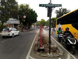 PAM JAYA Tutup Pit Galian Jatiwaringin-Hek Kramatjati: Arus Lalu lintas Berangsur Normal