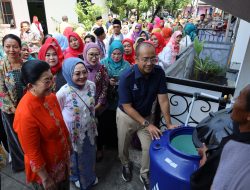 Hari Kartini, PAM JAYA dan TP PKK Berbagi Toren Air Gratis ke Ibu Pejuang Keluarga