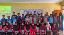 Tim PKM UNJ Edukasi Siswa SDN Medalsari III Karawang Hadapi Cyberbullying